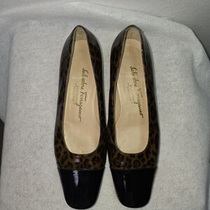 Salvatore Ferragamo Leopard Print Patent Leather Cap Toe Block Heel Pumps  Sz 7C